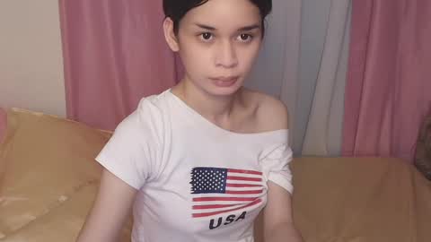 Snapshot of hottie_rhaffa chatting on May 6, 2026, 5:51 pm Terra online show from May 6, 2026, 5:51 pm