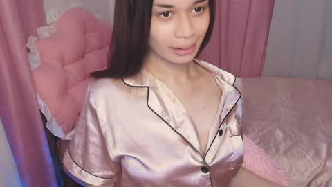 Snapshot of hottie_rhaffa chatting on May 21, 2026, 9:33 pm Terra online show from May 21, 2026, 9:33 pm