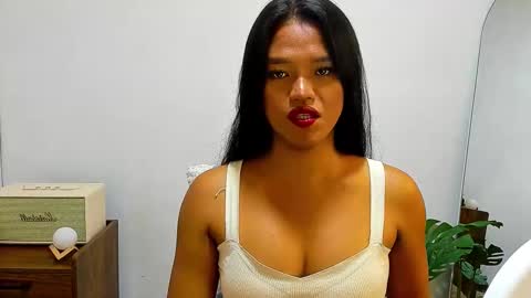 Snapshot of hottieelijah760282 chatting on October 17, 2025, 6:27 am Maxine online show from October 17, 2025, 6:27 am