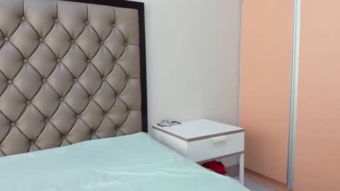 Jane online show from October 31, 2025, 12:33 am