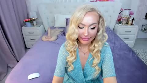 HottieSweetBritneyy online show from July 23, 2026, 7:23 pm