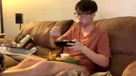 hottiewithabody101 online show from October 18, 2025, 12:02 am