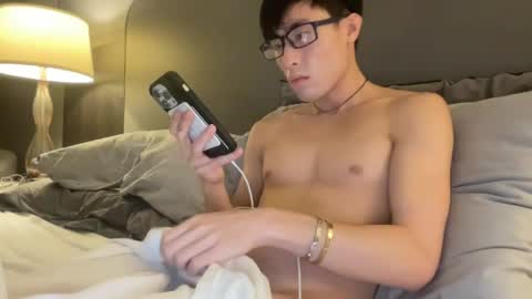 hottiewithabody101 online show from July 24, 2026, 2:09 am