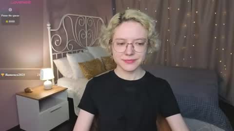 Kori online show from June 14, 2026, 5:42 am