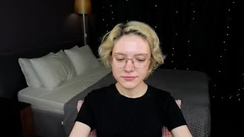 Kori online show from June 21, 2026, 5:43 am