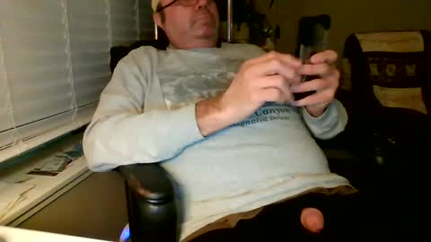 Hottop 1981 online show from February 4, 2025, 12:40 am