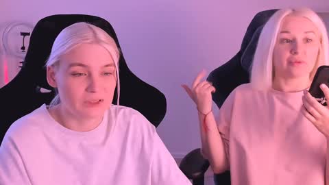 Snapshot of hottyblonds chatting on January 27, 2025, 9:55 am Nessie and Jessie online show from January 27, 2025, 9:55 am