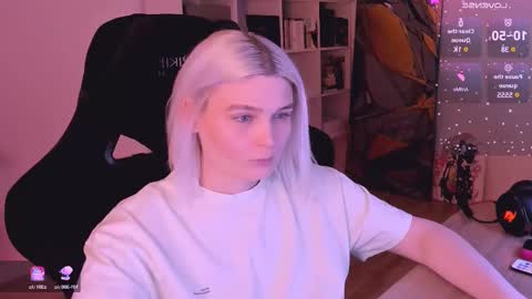 Snapshot of hottyblonds chatting on February 17, 2025, 3:20 pm Nessie and Jessie online show from February 17, 2025, 3:20 pm