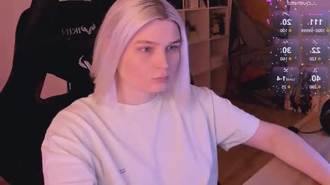 Snapshot of hottyblonds chatting on February 18, 2025, 7:41 pm Nessie and Jessie online show from February 18, 2025, 7:41 pm