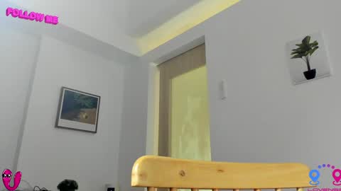 crishinahotty online show from January 18, 2025, 5:41 am