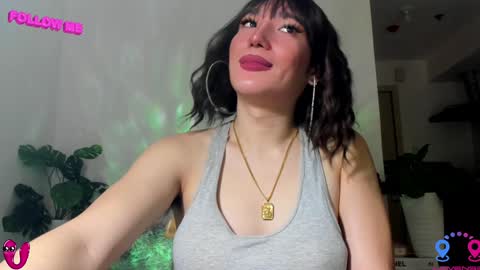 crishinahotty online show from January 25, 2025, 4:23 am