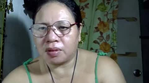 hottycrissy4u online show from June 6, 2026, 1:21 am