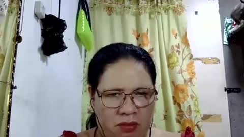 hottycrissy4u online show from June 22, 2026, 1:19 pm