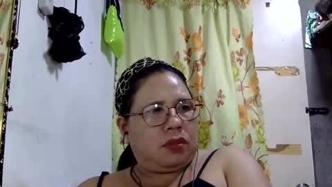 hottycrissy4u online show from June 25, 2026, 1:48 pm