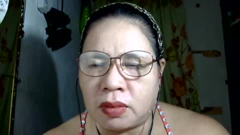 hottycrissy4u online show from June 26, 2026, 11:58 am