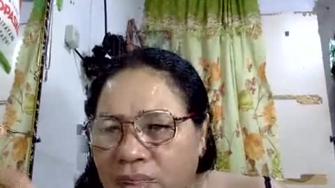 hottycrissy4u online show from July 3, 2026, 2:34 pm