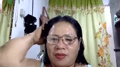 hottycrissy4u online show from July 11, 2026, 12:41 pm