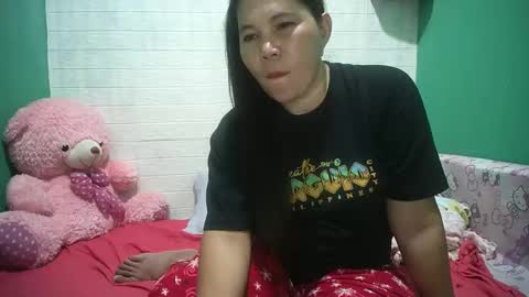 hotwetmommaxxx online show from December 2, 2024, 1:03 am