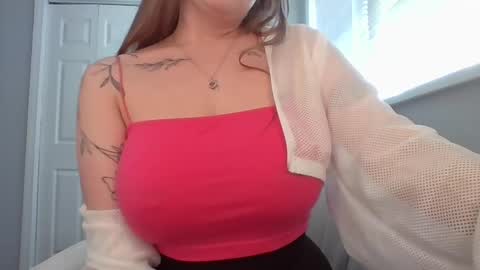 Snapshot of hotwifelili chatting on April 26, 2026, 6:16 pm hotwifelili online show from April 26, 2026, 6:16 pm