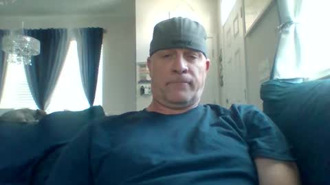 hotyummycock69 online show from October 25, 2025, 3:29 pm