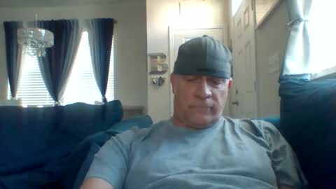 hotyummycock69 online show from November 14, 2025, 3:11 pm