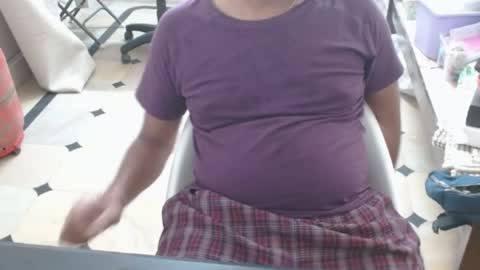 Snapshot of houseofwayne chatting on April 27, 2026, 9:40 am Cute Boy with Awesome Cock. online show from April 27, 2026, 9:40 am