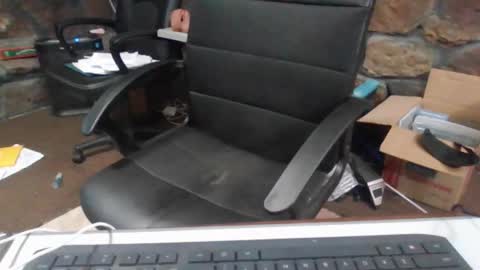 Snapshot of houstonbored chatting on December 28, 2024, 6:50 pm houstonbored online show from December 28, 2024, 6:50 pm