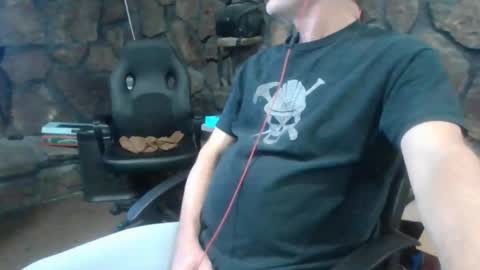 Snapshot of houstonbored chatting on December 21, 2025, 2:30 am houstonbored online show from December 21, 2025, 2:30 am