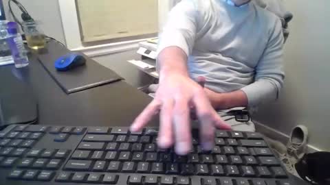 hoverday online show from May 25, 2026, 1:22 am