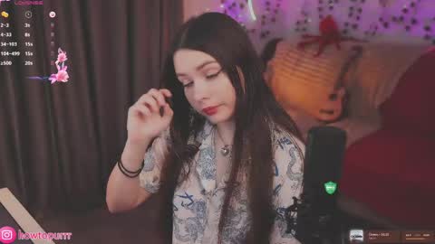 Mia online show from May 27, 2026, 5:21 pm