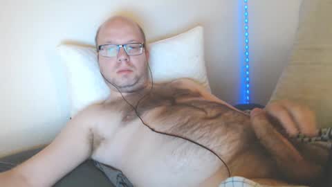 Snapshot of hoyboydkk chatting on October 9, 2025, 12:30 am Christian online show from October 9, 2025, 12:30 am