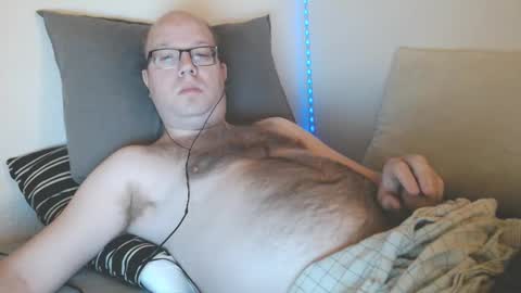 Snapshot of hoyboydkk chatting on November 18, 2025, 6:18 am Christian online show from November 18, 2025, 6:18 am