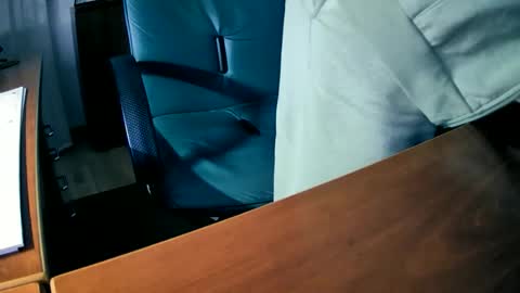 Peter online show from October 16, 2025, 7:26 pm