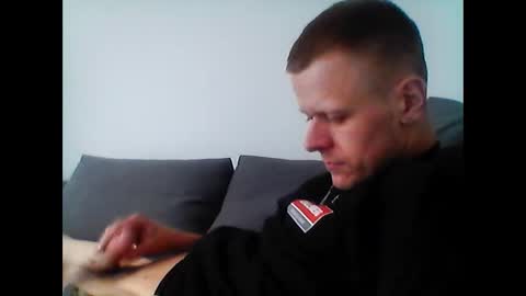 hubikush22 online show from February 17, 2026, 3:40 pm