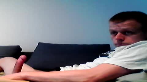 hubikush22 online show from May 7, 2026, 5:13 am