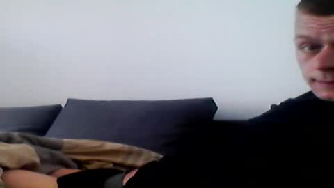 hubikush22 online show from May 25, 2026, 8:42 am