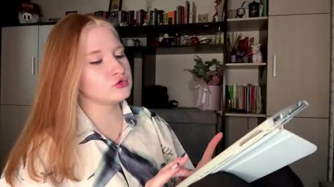 Snapshot of huebogenschutz chatting on April 16, 2026, 11:44 am Hia online show from April 16, 2026, 11:44 am