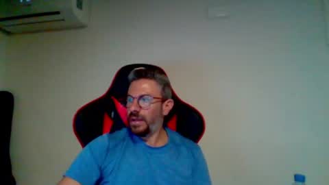 huge__cumshot online show from June 12, 2026, 4:39 pm