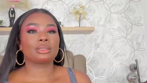  huge boobs ebony  online show from June 25, 2026, 8:02 pm