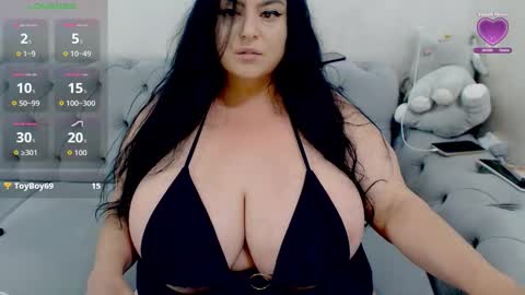 Snapshot of hugeboobsella chatting on May 13, 2026, 9:44 pm Erica online show from May 13, 2026, 9:44 pm