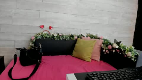 Erin online show from February 17, 2025, 8:19 am