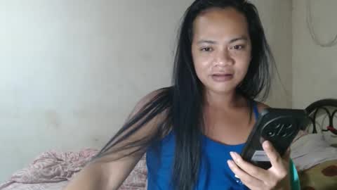 Snapshot of hugecockasian33 chatting on May 19, 2026, 11:38 am hugecockasian33 online show from May 19, 2026, 11:38 am