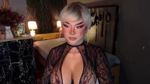 Snapshot of hugecockchristine chatting on September 12, 2025, 8:36 am Christine online show from September 12, 2025, 8:36 am