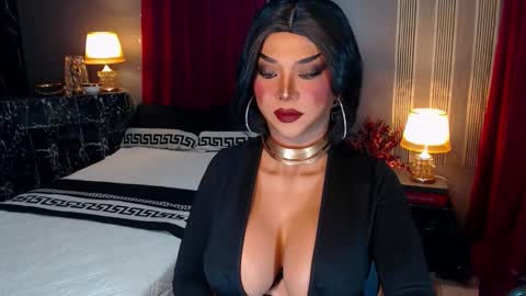 Snapshot of hugecockchristine chatting on October 8, 2025, 3:42 pm Christine online show from October 8, 2025, 3:42 pm