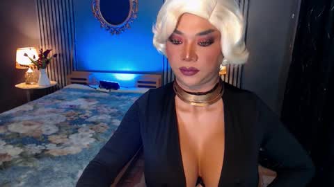 Snapshot of hugecockchristine chatting on October 25, 2025, 1:29 pm Christine online show from October 25, 2025, 1:29 pm