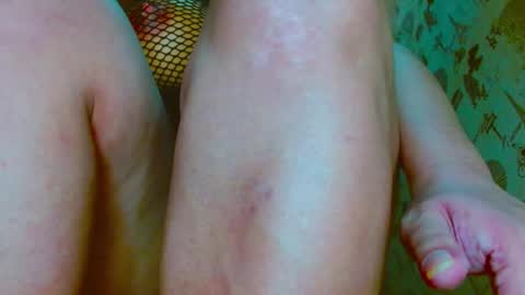 Snapshot of hugecockexploaderr chatting on December 16, 2024, 9:52 pm Bella online show from December 16, 2024, 9:52 pm