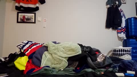 Huge mega monster Cumsplash online show from April 2, 2026, 11:46 pm