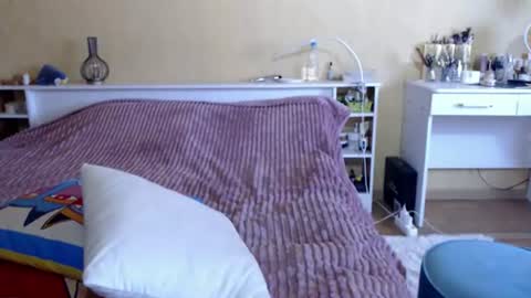 Gerda online show from July 28, 2026, 6:53 am