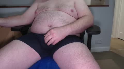 Snapshot of huggie_bear69 chatting on February 22, 2025, 7:56 am Huggie Bear online show from February 22, 2025, 7:56 am