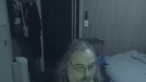 lonely huggy bear online show from February 21, 2026, 11:22 am